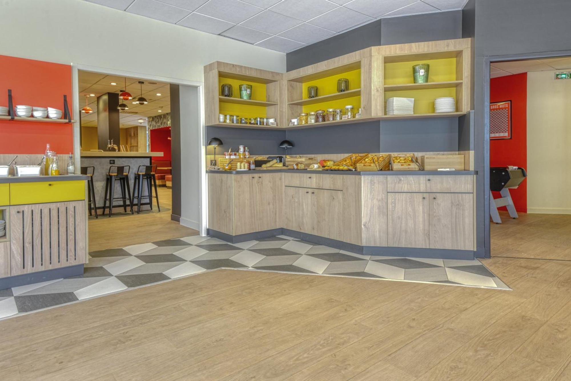 Ibis Cholet Hotel Exterior photo