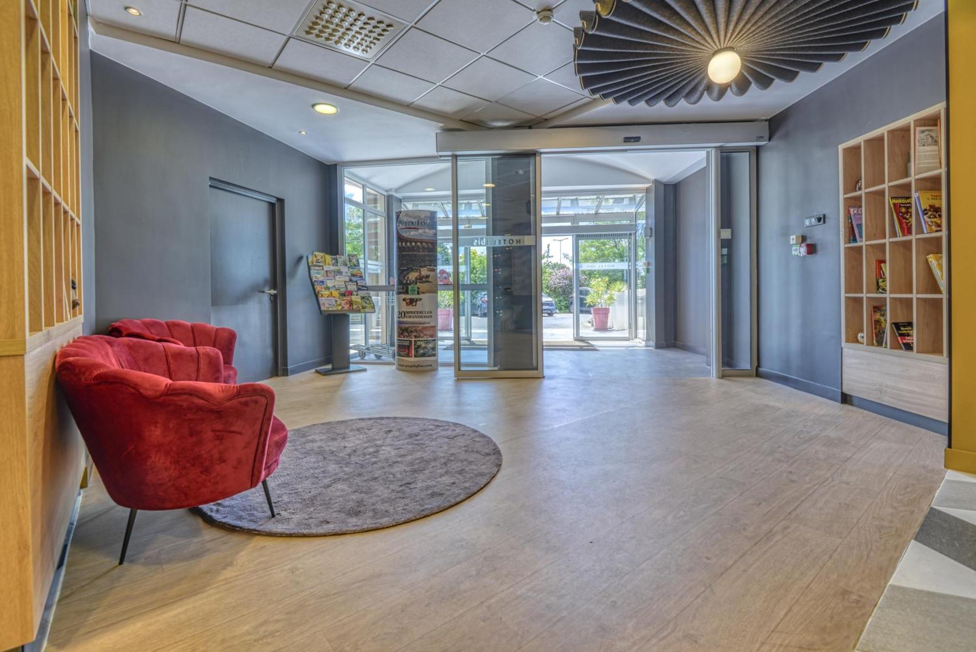 Ibis Cholet Hotel Exterior photo