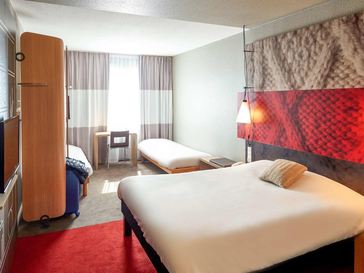 Ibis Cholet Hotel Exterior photo