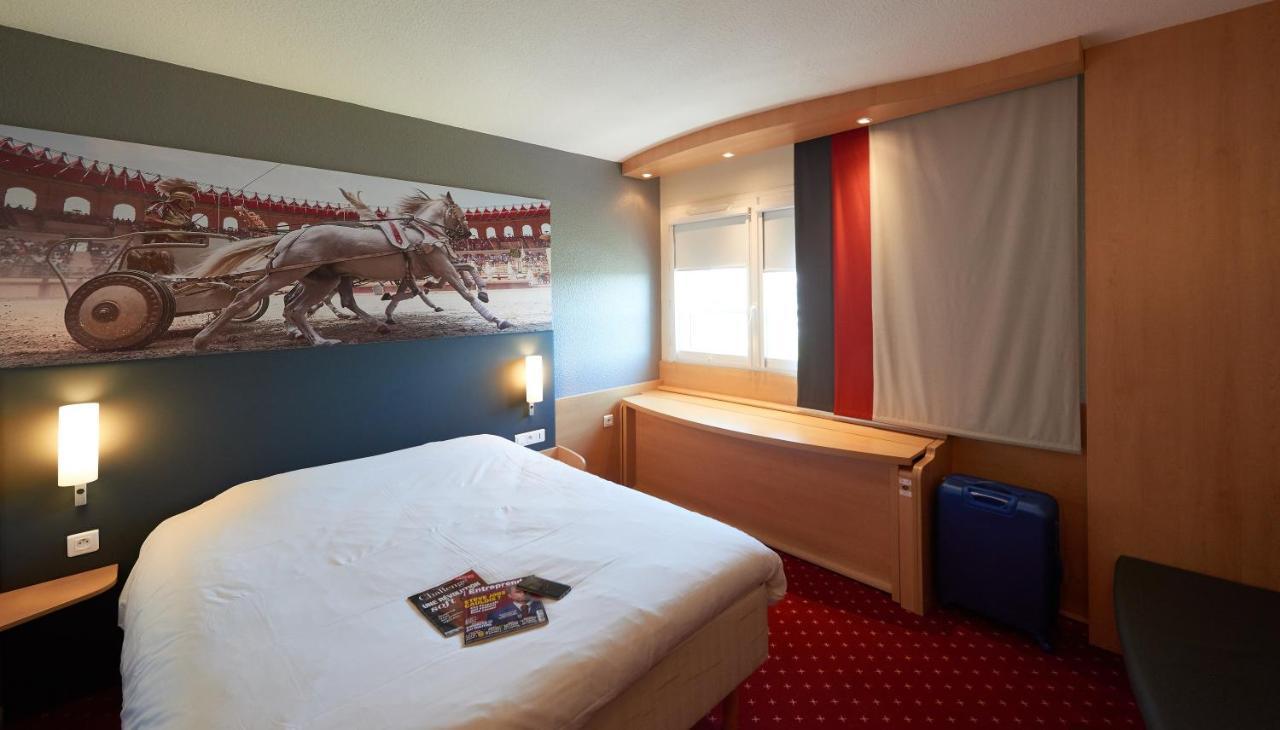 Ibis Cholet Hotel Exterior photo